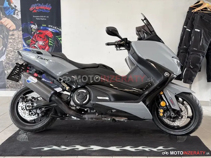Yamaha T-MAX 530 DX